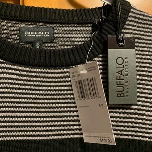 New Buffalo Sweater men’s small